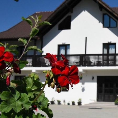 فندق Casa Poienarilor Sîmbăta de Sus المظهر الخارجي الصورة