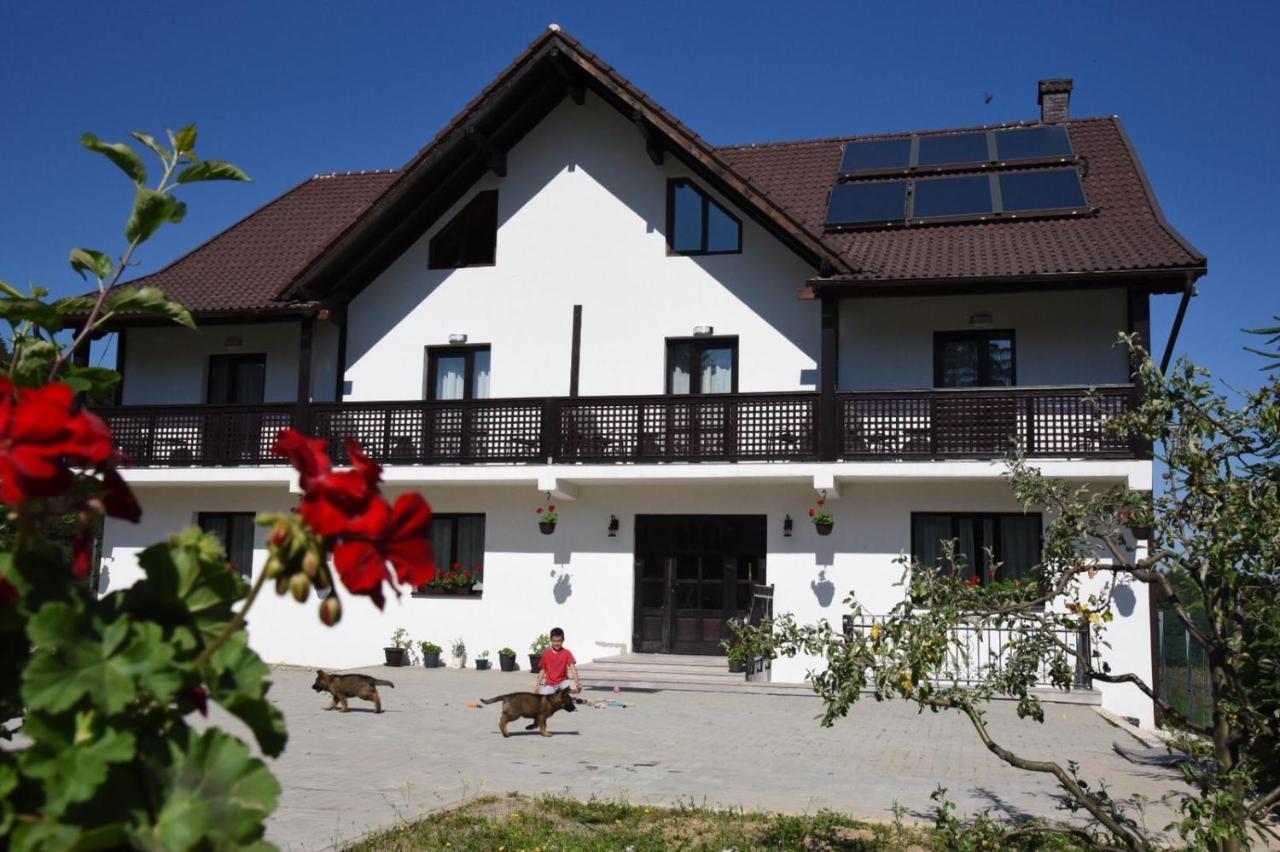 فندق Casa Poienarilor Sîmbăta de Sus المظهر الخارجي الصورة